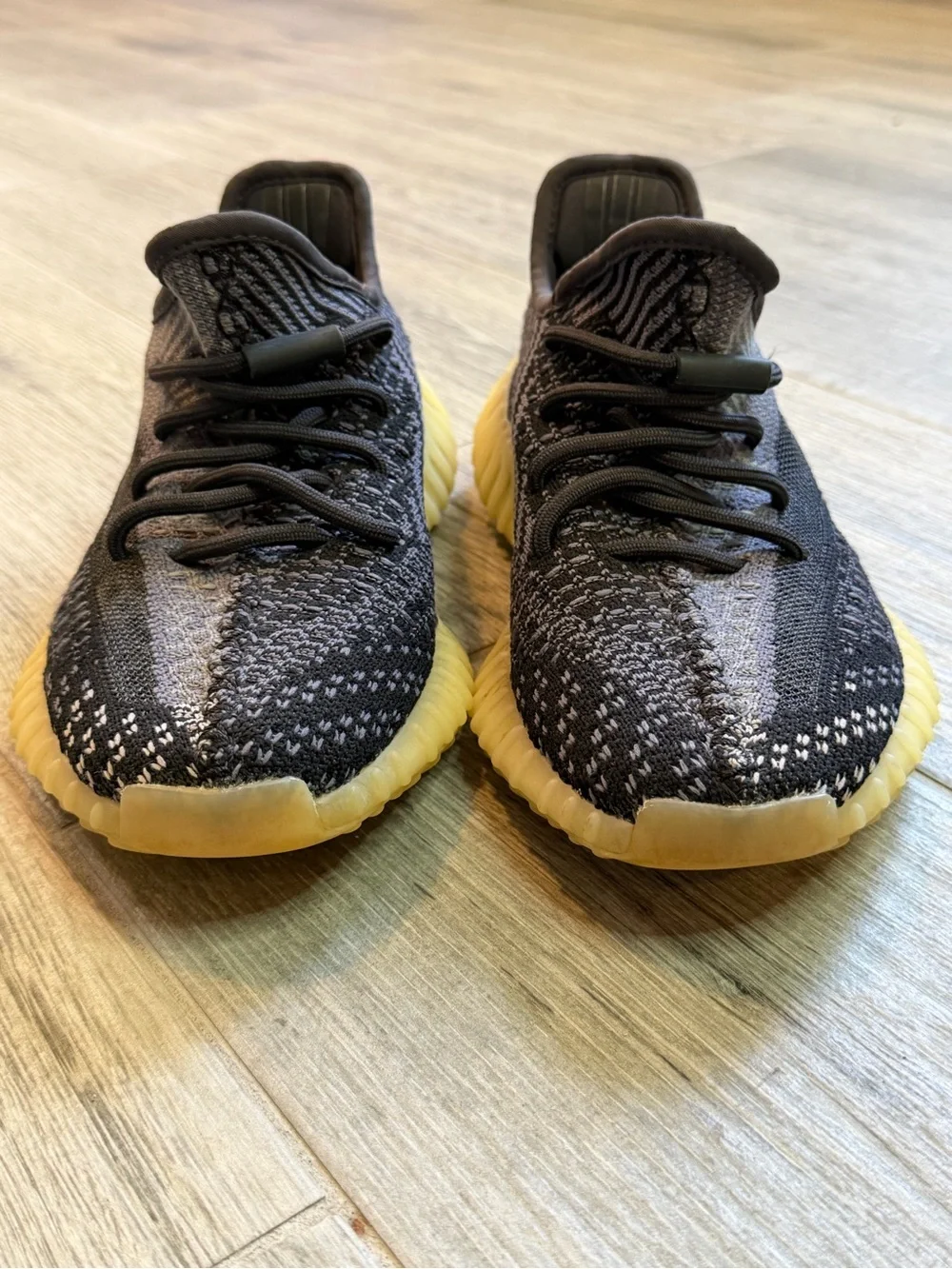 Adidas Yeezy Boost 350 V2 Carbon Men Size 4.5 Black Grey Sneakers Boost B37571